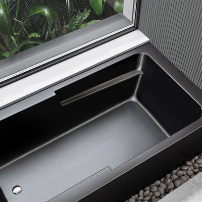 Swiss Madison Voltaire 60" x 32" Left-Hand Drain Alcove Bathtub with Apron in Matte Black SM-AB543MB