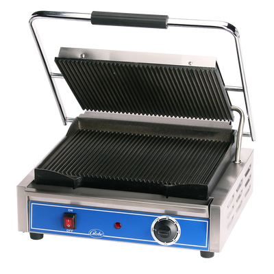 Globe Food Equipment GPG1410 Grooved Plate Mid-Size Electric Sandwich Grill