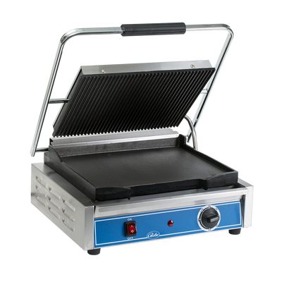 Globe Food Equipment GPGS1410 Combo Plate Mid-Size Electric Sandwich Grill